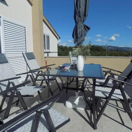 Apartman Meri *