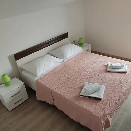 Apartman Meri דירה