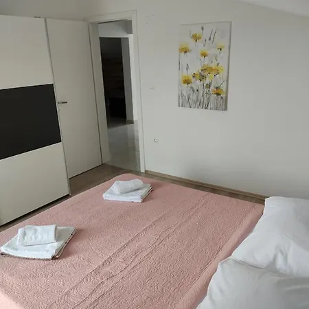 Apartman Meri דירה מסלניקה